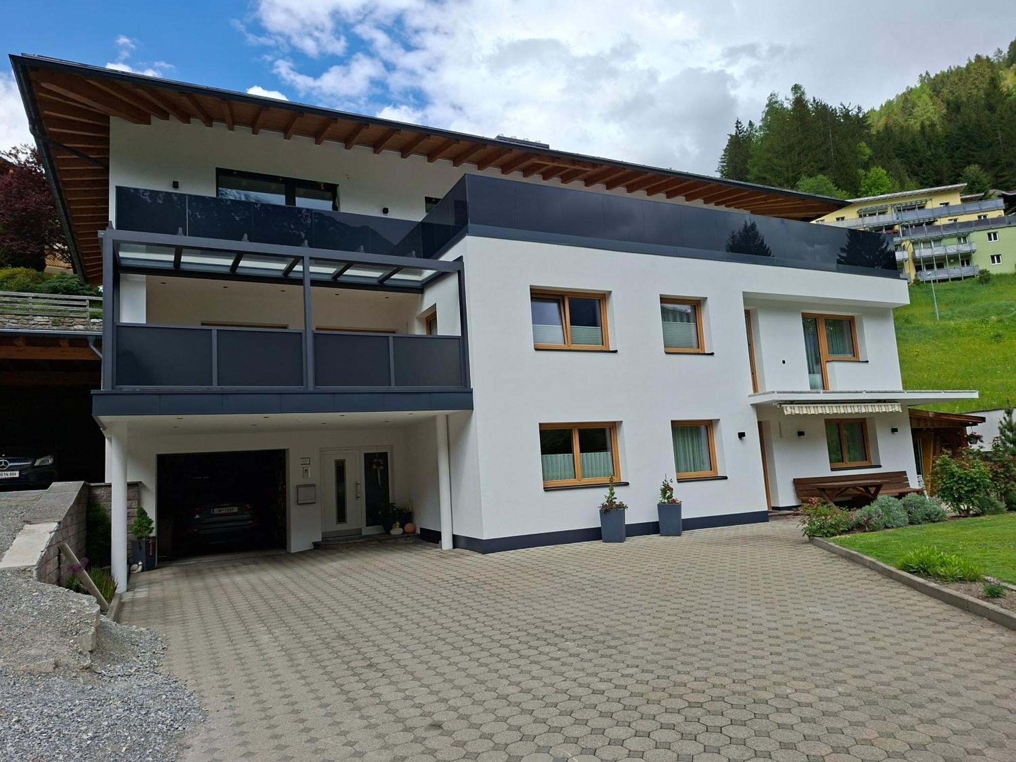 יארצנס Ferienwohnung Plattner Inklusive Sommercard מראה חיצוני תמונה